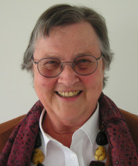 Dr. Katrin Bekes